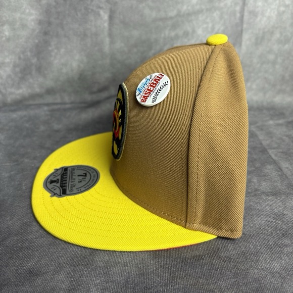 New York Yankees Mitchell And Ness Fitted Hat 7 3/8 Brown Yellow Topps Cards NEW - Picture 3 of 7